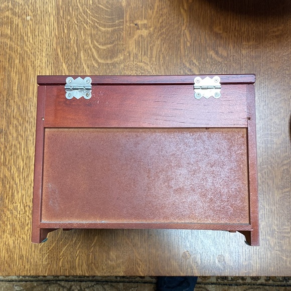 EUC! Wood jewelry box - Picture 8 of 10